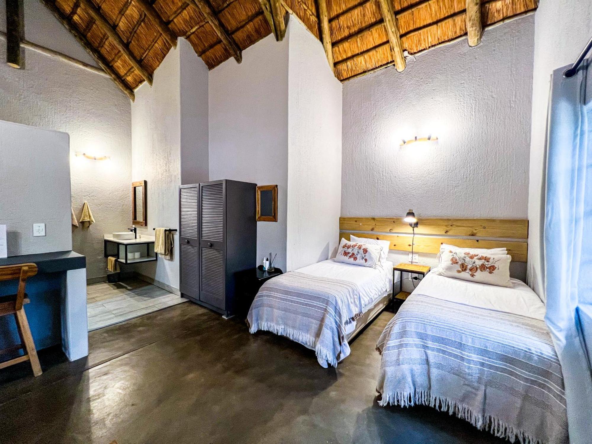 24 Degrees South Country Estate Villa Ходспруит Екстериор снимка